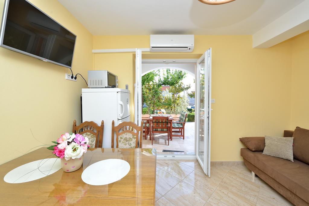 Villa Zdenka Pakoštane Kültér fotó