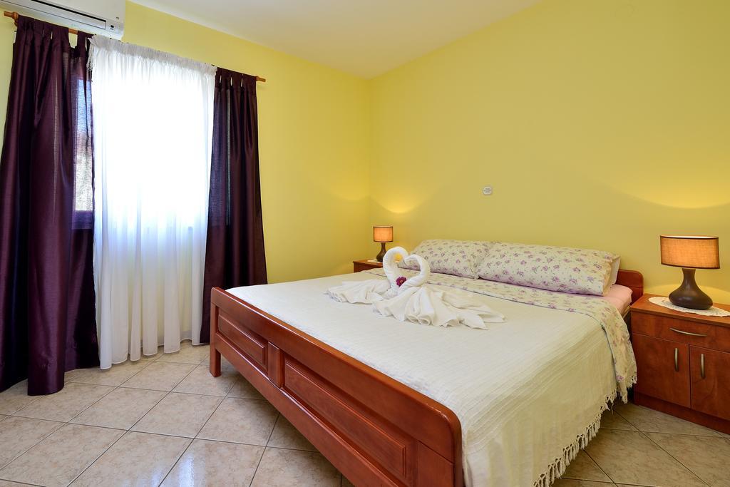 Villa Zdenka Pakoštane Kültér fotó